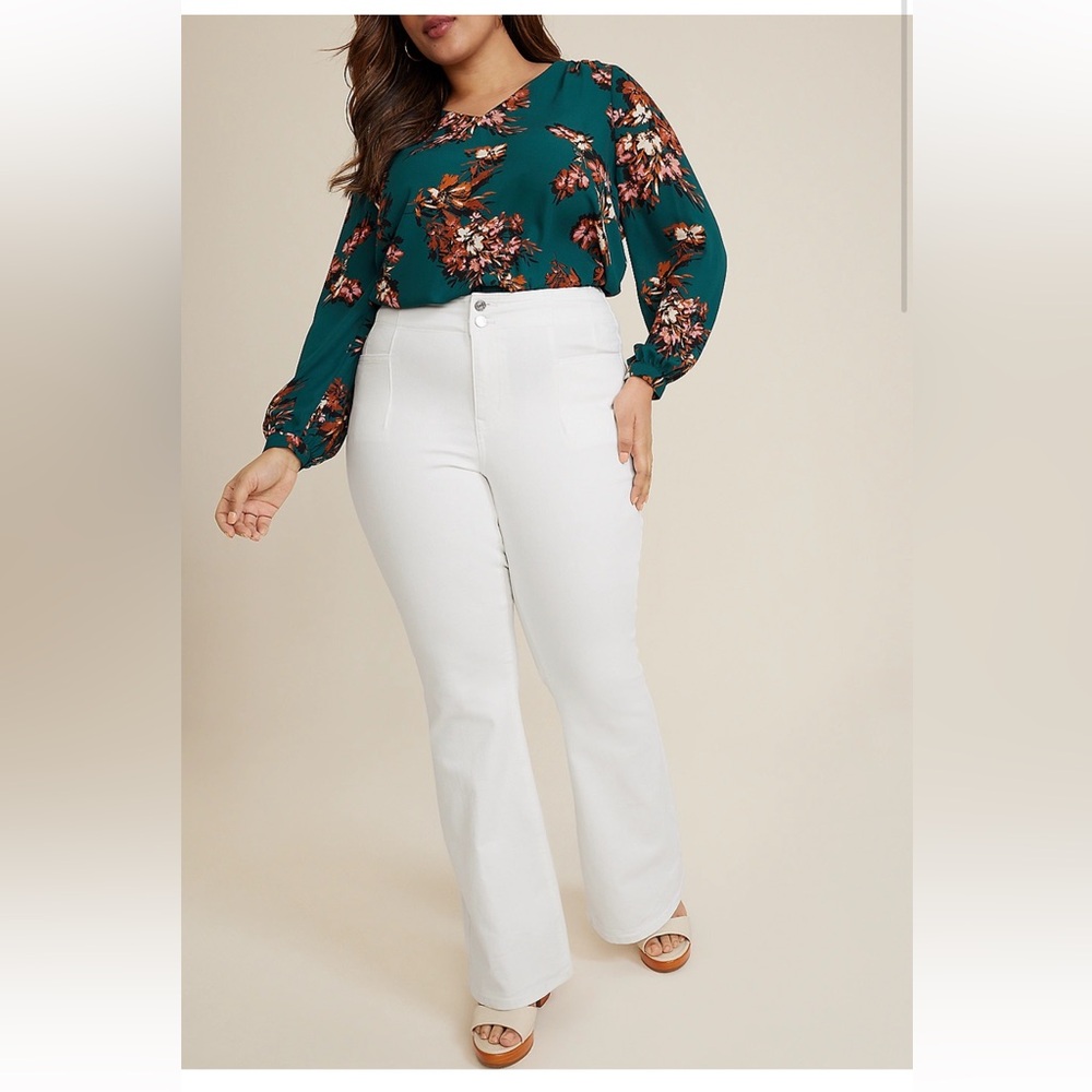 Maurices Curvy Fit White Pants